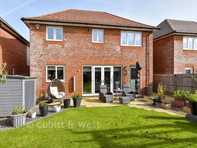 House for sale in Barnham and Eastergate, Clapham