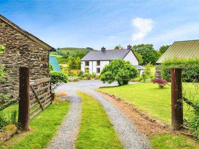 House for sale in Cynwyl Gaeo, Ffarmers