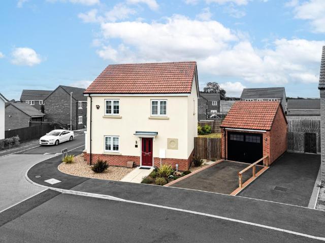 House for sale in Stanford On Avon, Leicestershire