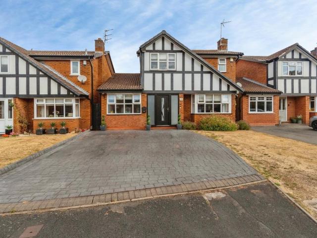 House for sale in Bloxwich, West Midlands
