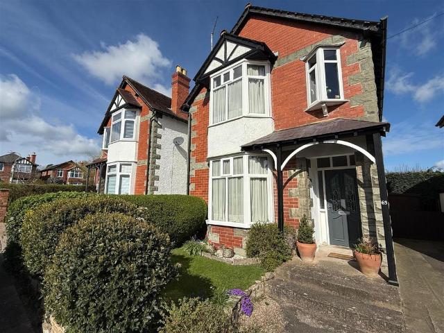 House for sale in Porthill, Frankwell
