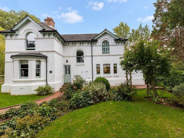 House for sale in Dunsfold, Waverley