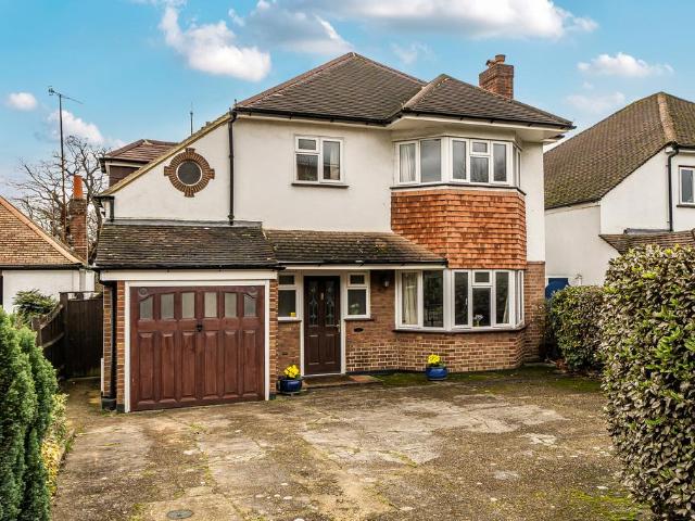 House for sale in Pachesham Park, Surrey