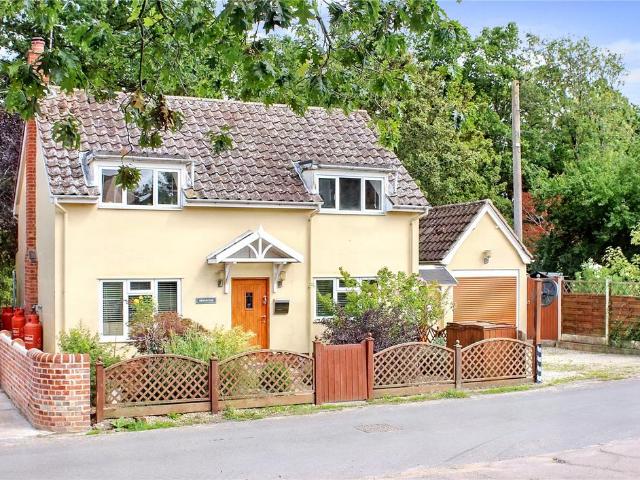 House for sale in Eastbridge, Suffolk