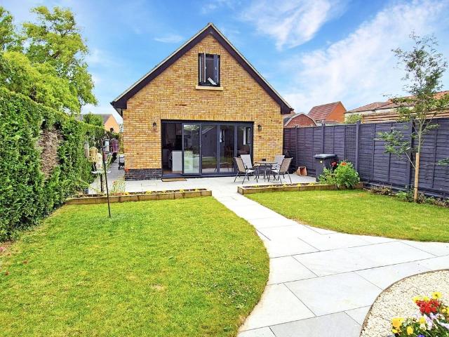 House for sale in Lower Stondon, Bedfordshire