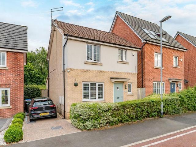 House for sale in Burnedge, Greater Manchester
