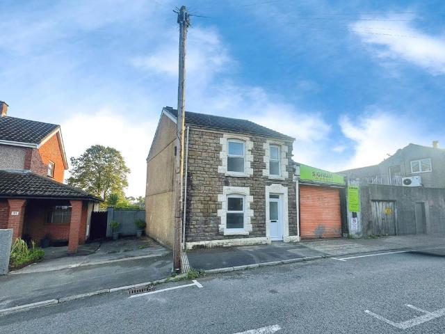 House for sale in Plasmarl, Nangreaves