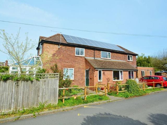 House for sale in Berrick Salome, Oxfordshire