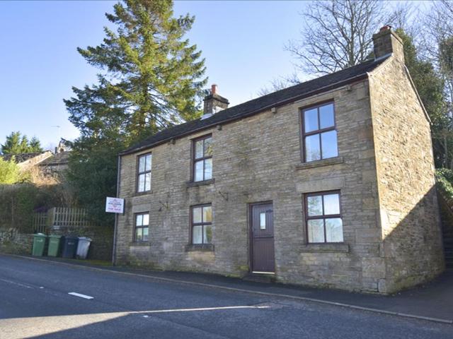 House for sale in Kettleshulme
