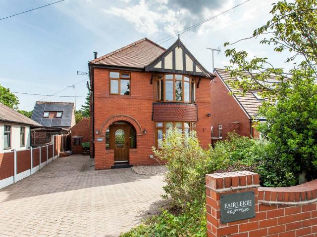 House for sale in Elmton, East Midlands