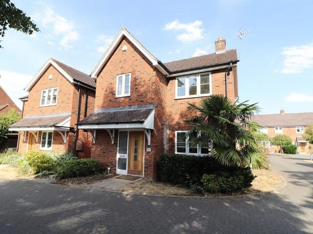 House for sale in Shephall