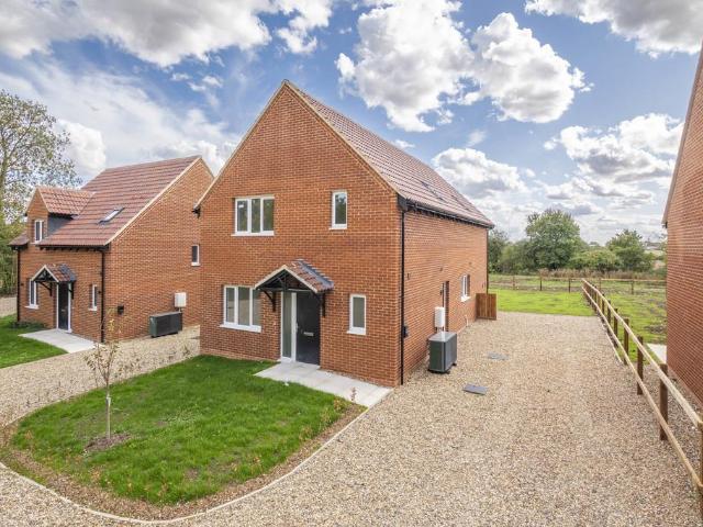 House for sale in Chelmondiston, Suffolk