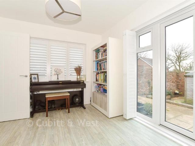 House for sale in Horsham, West Sussex