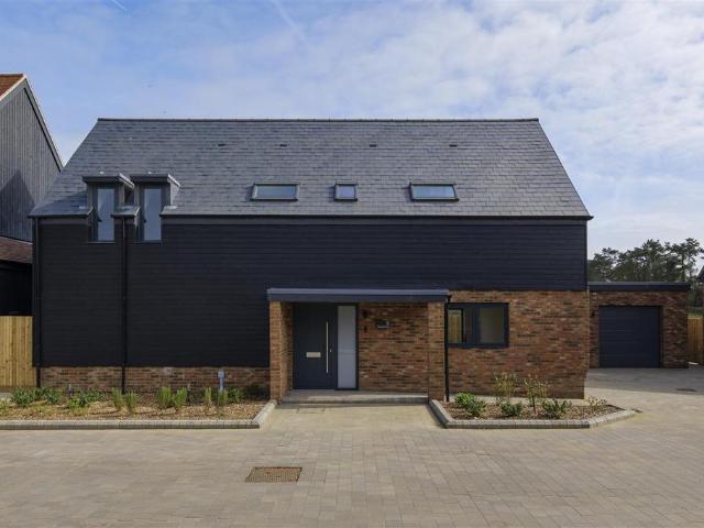 House for sale in Ash, Kent