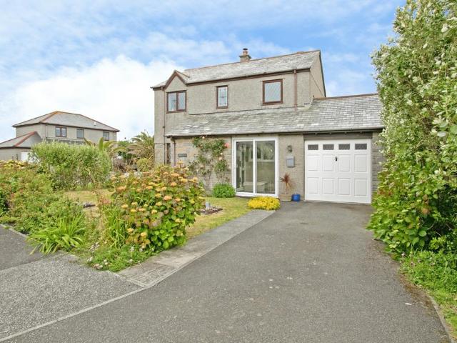 House for sale in Landewednack, Lizard