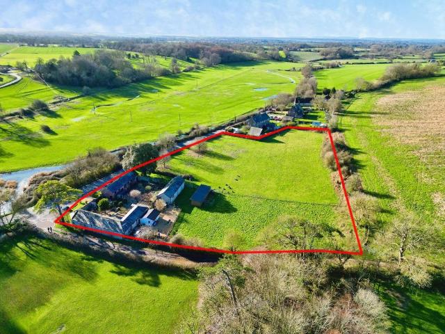 House for sale in Littlecote, West Sussex