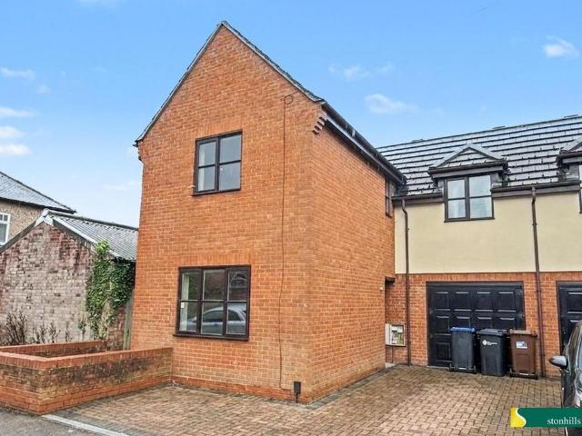 House for sale in Phippsville, Northampton