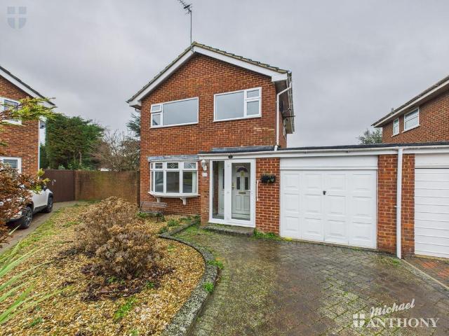 House for sale in Bedgrove, Aylesbury