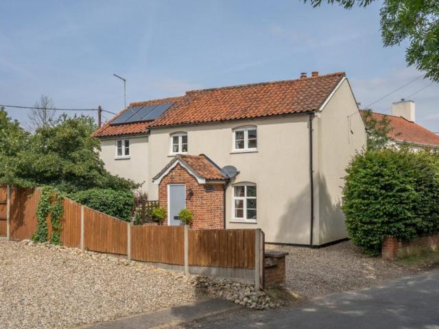 House for sale in East Tuddenham, Norfolk