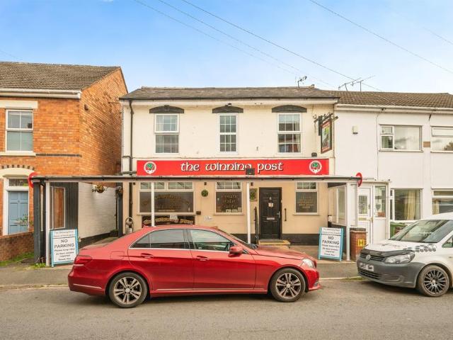House for sale in Barbourne, Worcestershire