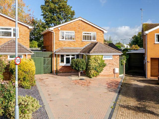House for sale in Leighton-Linslade, Linslade