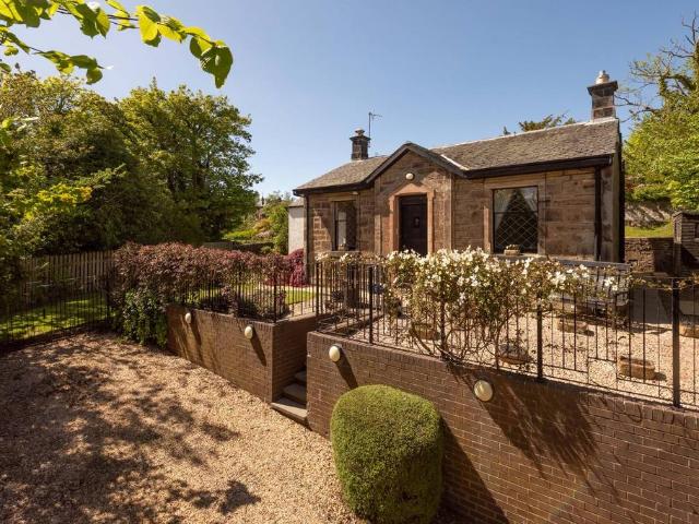 House for sale in Colinton, Scotland