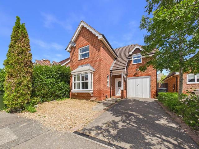 House for sale in Hampton Hargate, Peterborough