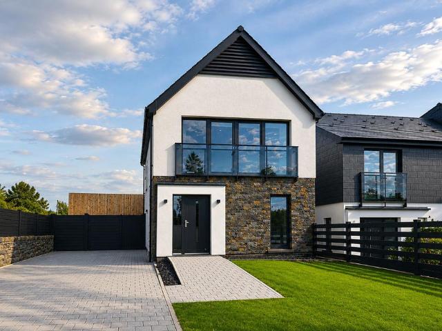 House for sale in Rassau