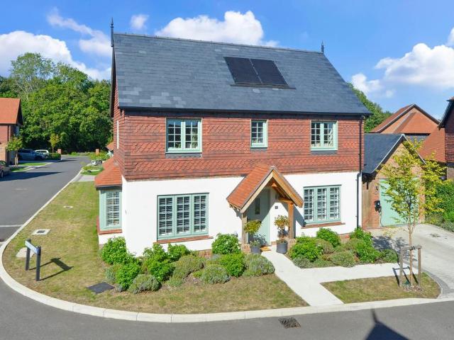 House for sale in Ewhurst Green, Waverley