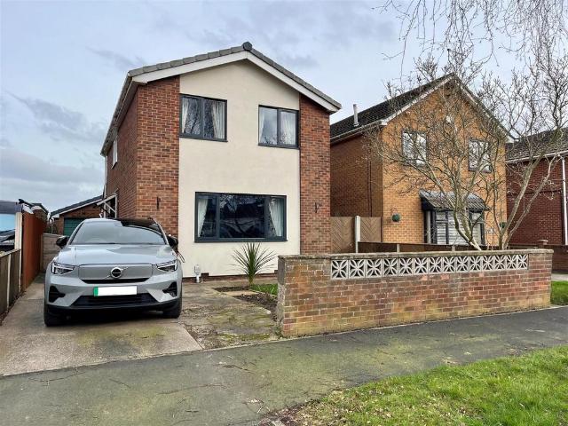 House for sale in Longhill, Hull