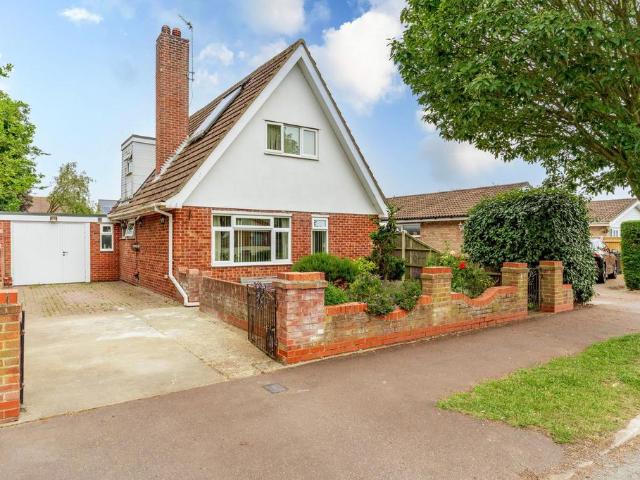 House for sale in Stokesby, Norfolk