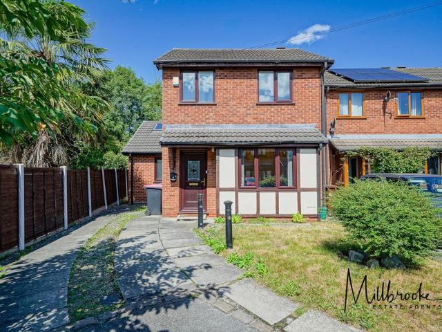 House for sale in Newtown, Salford