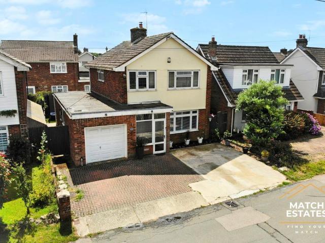 House for sale in Folkestone, Densole
