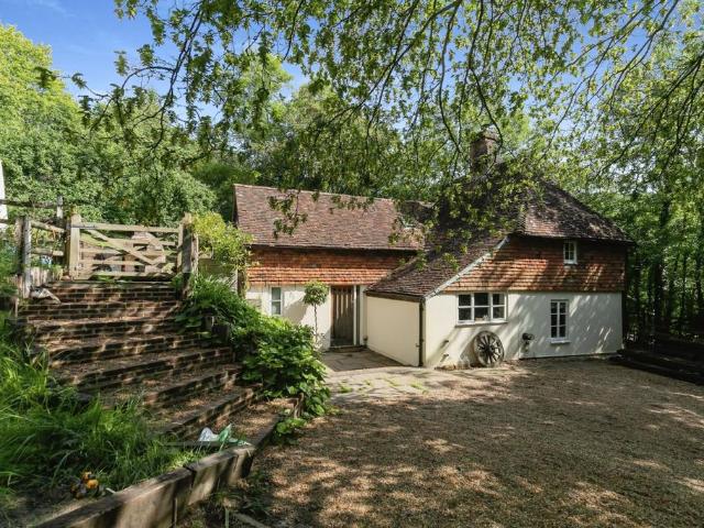 House for sale in Salehurst and Robertsbridge, Heathlands