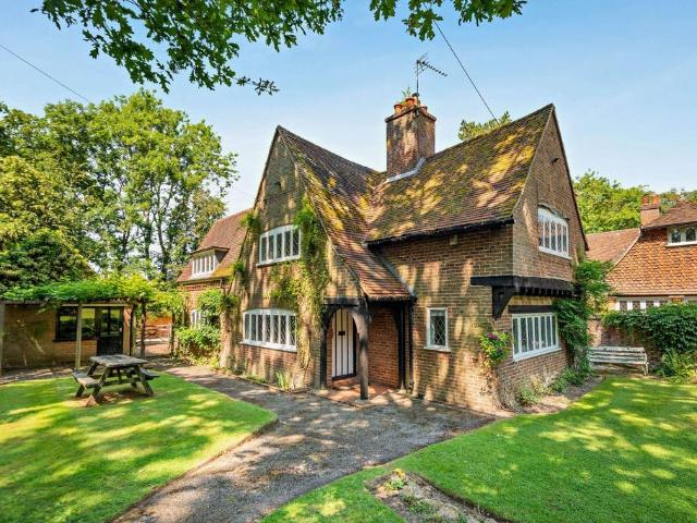 House for sale in Worplesdon, Westborough
