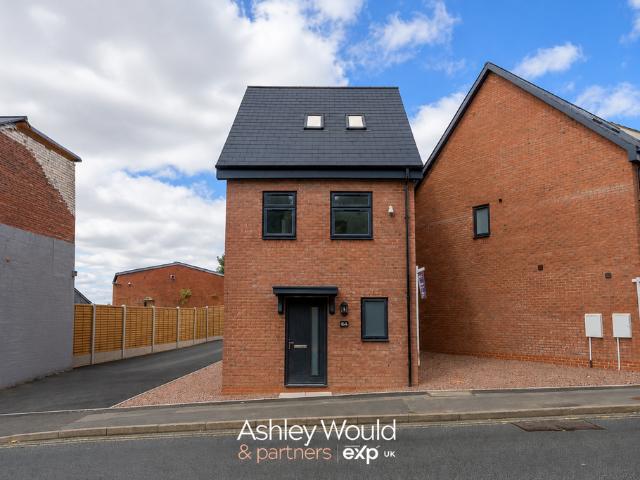 House for sale in Shaw Road Industrial Estate, Dudley