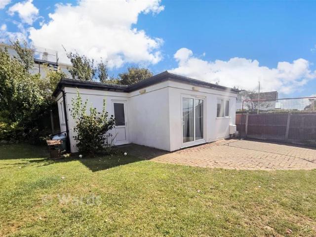 House for sale in Hampton, The Bridge
