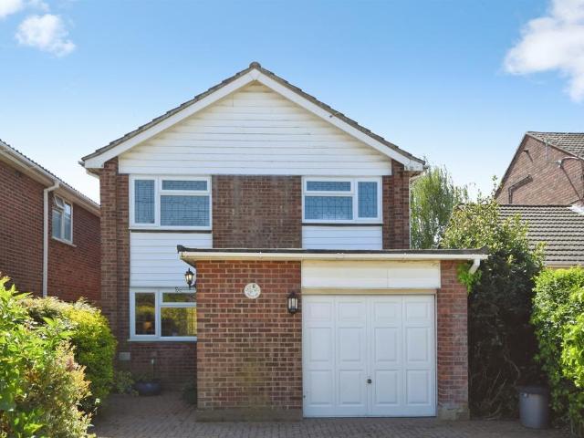 House for sale in Navestock Side, Essex