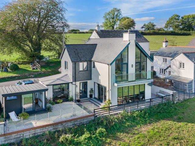House for sale in Bratton Clovelly Village, West Devon