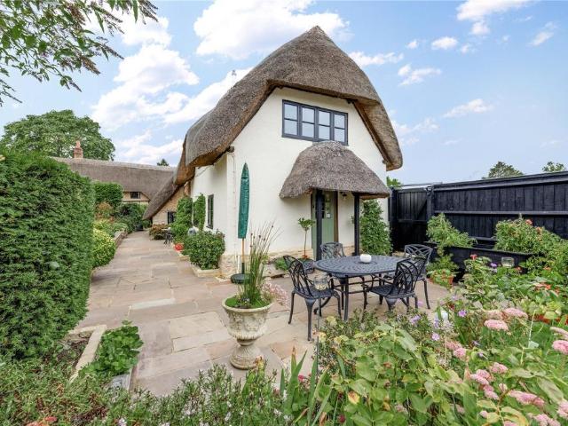 House for sale in Black Bourton, Oxfordshire