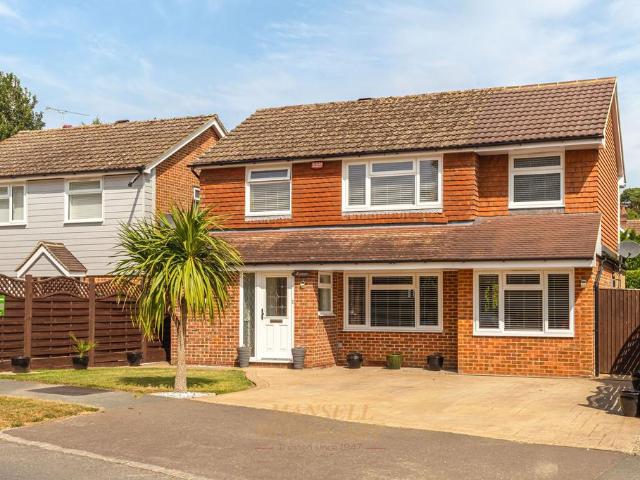 House for sale in Perryfields, West Sussex