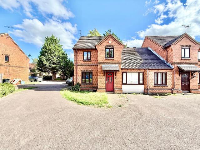 House for sale in Stopsley, Luton