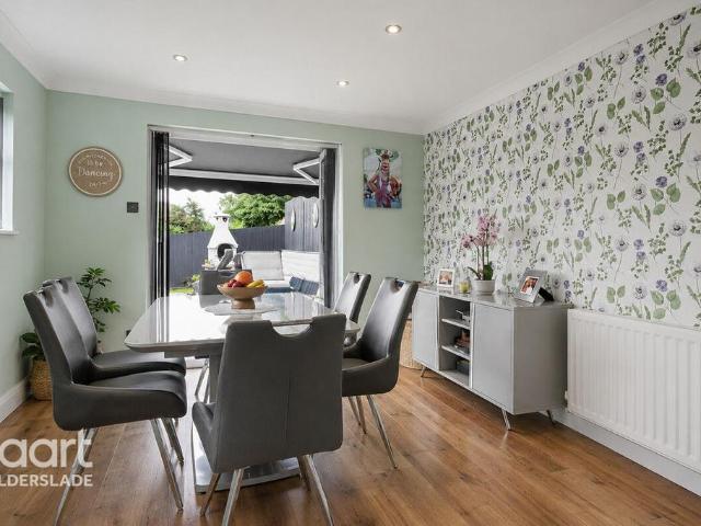 House for sale in Chatham