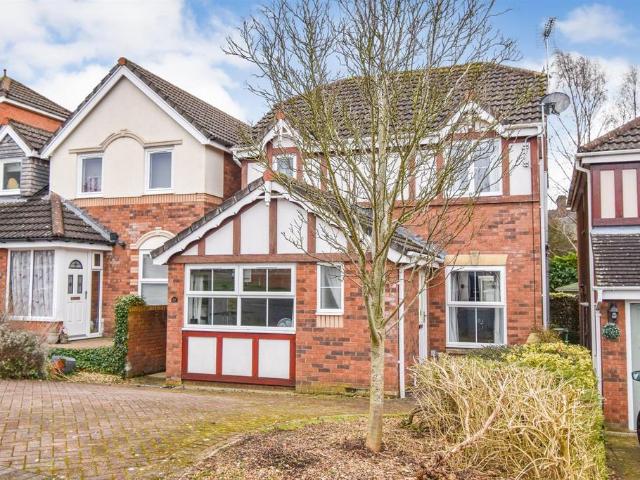 House for sale in Fell Lane