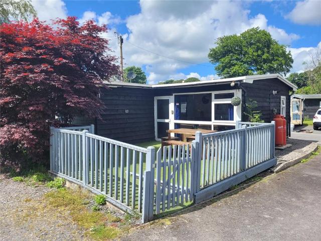 House for sale in Caeathro, Wales