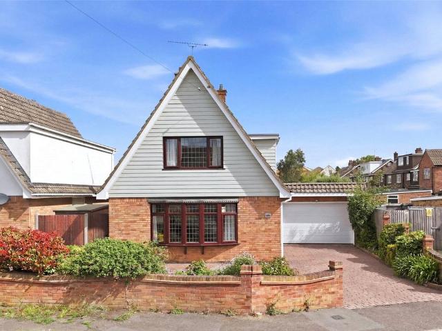 House for sale in Stroud Green, Barling