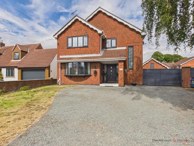 House for sale in Leconfield