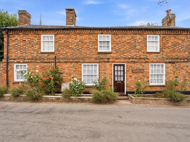 House for sale in Pouchen End, Hertfordshire
