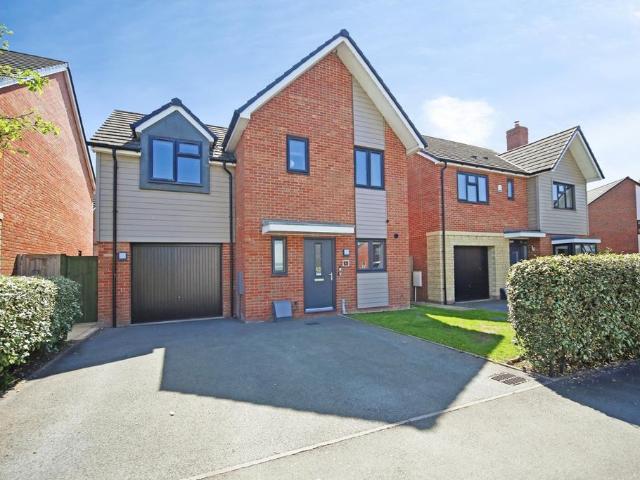 House for sale in Meon Vale, Alderminster