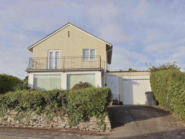 House for sale in Broadsands, Galmpton